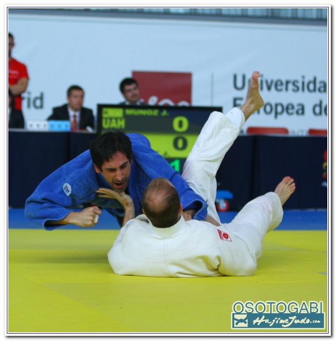 CEU 2011 100165